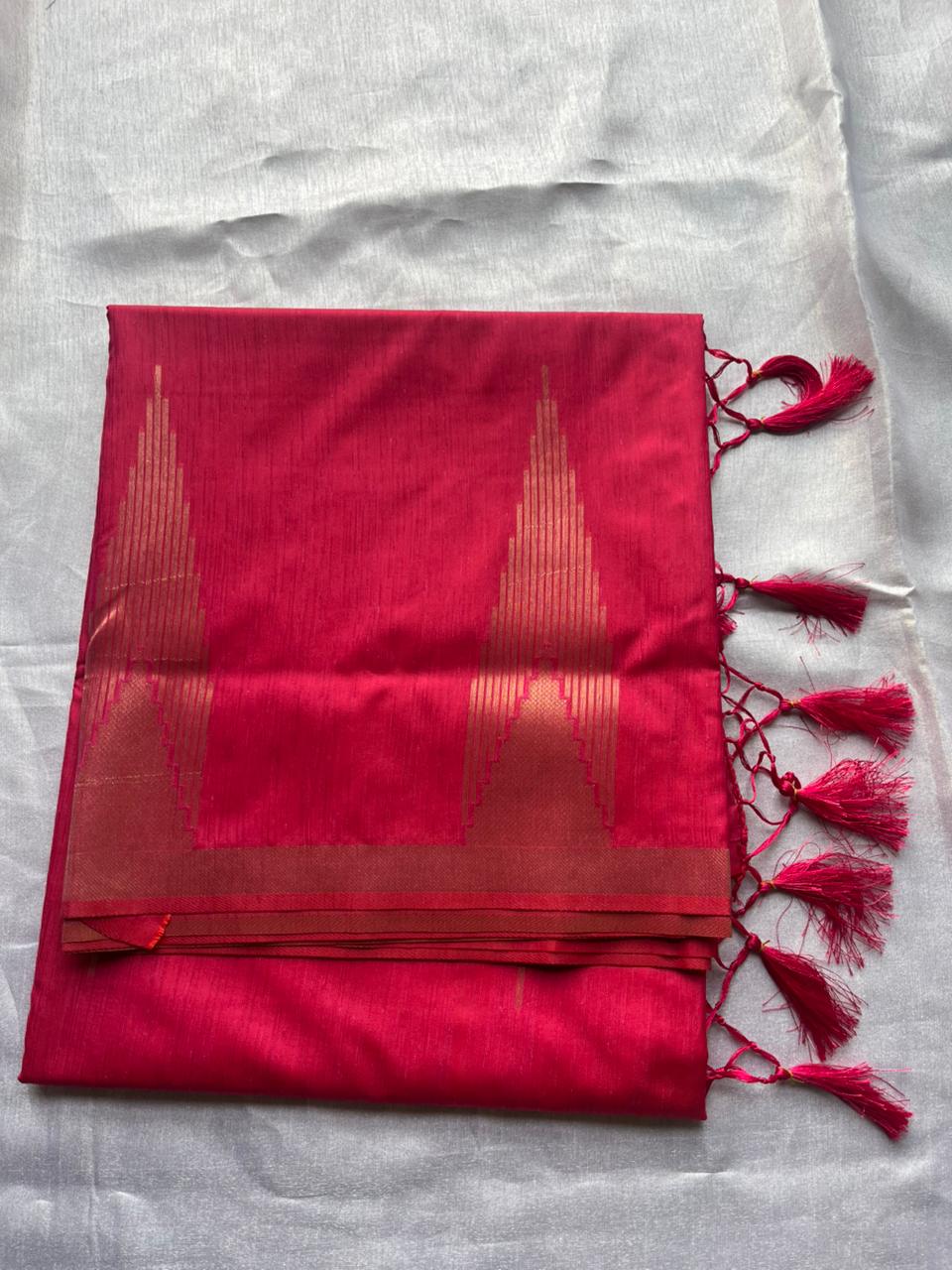 Pink - Cotton blend Slub Saree